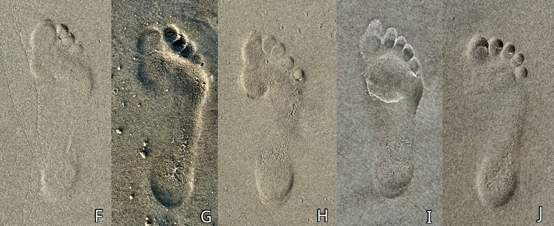 Odciski stóp na piasku (c) Łukasz Derkacz